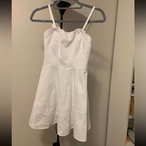 White fit and flare EXPRESS dress size 0